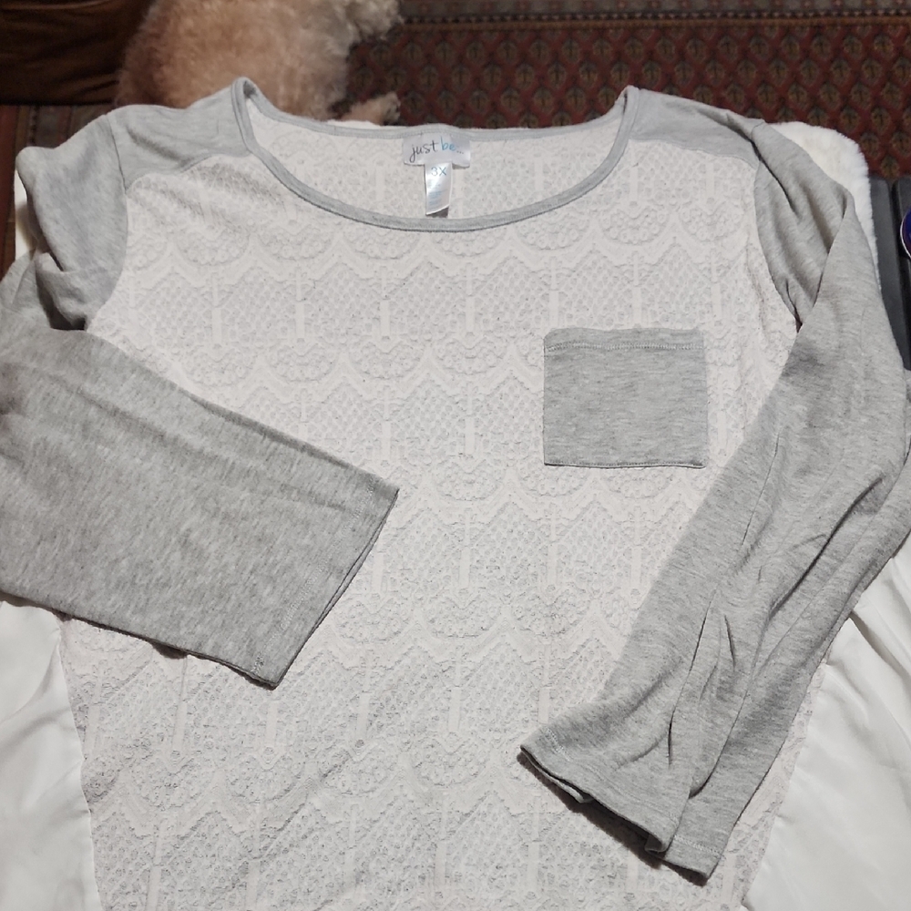 Just Be Gray and White Lace Top.  SIZE 3X .
